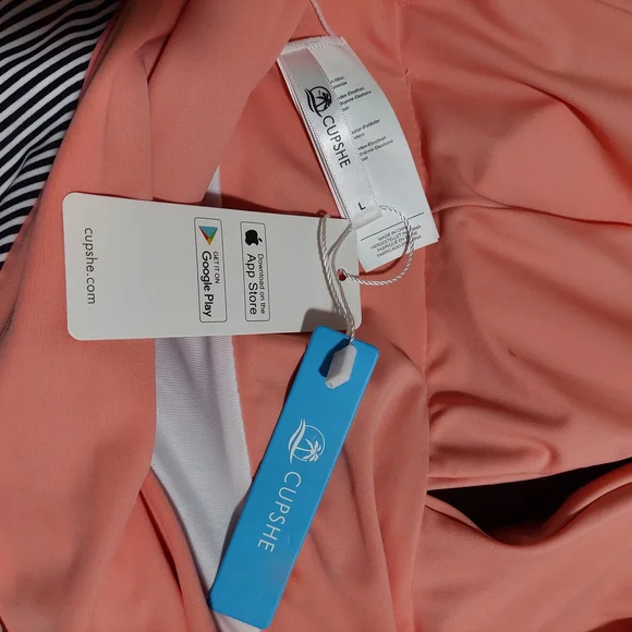 NWT Cupshe Coral and Black Striped Ruched Tummy Swimsuit Sz L‎ - Picture 5 of 9